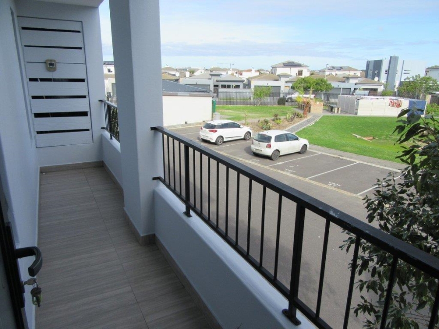 2 Bedroom Property for Sale in Parklands North Western Cape